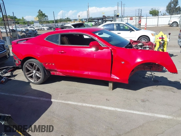 2016 Chevrolet Camaro 2SS z VIN 1G1FH1R71G0118652, wystawiony jako IAAI lot #42087638 z przebiegiem Nie podano mil oraz . Historia ofert i sprzedaży dostępna na DreamBid. Obrazek 13.