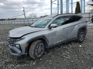 2025 Hyundai Tucson Limited with VIN 5NMJECDE5SH477605, listed as a Copart auction lot 42869465 with 5,569 mi miles and Salvage Title. Bid and sale history available at carsss.com. Image 1.