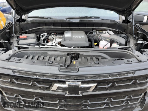 2025 Chevrolet Silverado 1500 with VIN 1GCUKEE86SZ159322, listed as a Copart auction lot 52690435 with 4,975 mi miles and Salvage Title. Bid and sale history available at DreamBid. Image 11.
