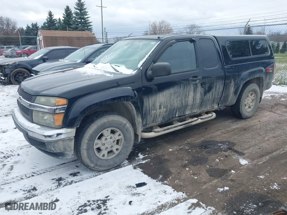 2005 Chevrolet Colorado LS Z71 with VIN 1GCDT196258204264, listed as a IAAI auction lot 41080277 with 138,761 mi miles. Bid and sale history available at carsss.com. Image 2.