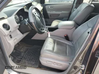 2013 Honda Pilot EX-L z VIN 5FNYF3H57DB016996, wystawiony jako Copart lot #56155335 z przebiegiem 146 387 mil mil oraz Szkoda całkowita • Salvage title. Historia ofert i sprzedaży dostępna na DreamBid. Obrazek 7.