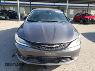 2015 Chrysler 200 S z VIN 1C3CCCBB1FN674775, wystawiony jako Copart lot #54410395 z przebiegiem 160 154 mil mil oraz Szkoda całkowita • Salvage title. Historia ofert i sprzedaży dostępna na DreamBid. Obrazek 5.