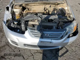2008 Kia Spectra EX z VIN KNAFE122485540611, wystawiony jako Copart lot #56258515 z przebiegiem 197 475 mil mil oraz Szkody całkowita. Historia ofert i sprzedaży dostępna na DreamBid. Obrazek 11.