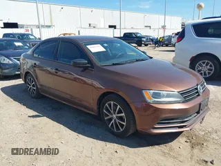 2016 Volkswagen Jetta Sedan 1.4T SE with VIN 3VWD67AJ2GM340416, listed as a IAAI auction lot 41663211 with 157,283 mi miles. Bid and sale history available at carsss.com. Image 1.