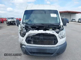 2017 Ford Transit z VIN 1FTYE2CG6HKB46718, wystawiony jako IAAI lot #37349829 z przebiegiem 94 836 mil mil oraz . Historia ofert i sprzedaży dostępna na DreamBid. Obrazek 12.