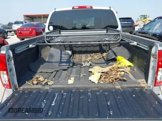 2011 Nissan Frontier Pro-4X с VIN 1N6AD0EV0BC415542, выставлен на аукционе IAAI как лот 42455036 с пробегом 153 099 миль миль и . История ставок и продаж доступна на DreamBid. Изображение 17.