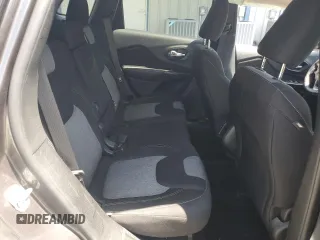 2014 Jeep Cherokee Latitude z VIN 1C4PJLCB6EW241382, wystawiony jako Copart lot #53204705 z przebiegiem 120 752 mil mil oraz Szkoda całkowita • Salvage title. Historia ofert i sprzedaży dostępna na DreamBid. Obrazek 10.