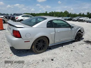 2002 Ford Mustang GT Deluxe z VIN 1FAFP42X62F191498, wystawiony jako Copart lot #55125905 z przebiegiem 115 779 mil mil oraz Szkoda całkowita • Salvage title. Historia ofert i sprzedaży dostępna na DreamBid. Obrazek 3.