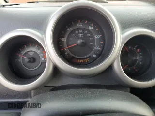 2005 Honda Element EX with VIN 5J6YH28605L031555, listed as a Copart auction lot 53701235 with 179,780 mi miles and Clean Title. Bid and sale history available at DreamBid. Image 9.