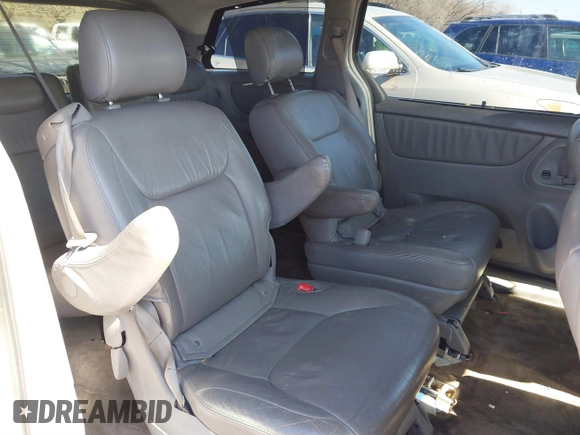 2006 Toyota Sienna XLE with VIN 5TDZA22C06S504271, listed as a IAAI auction lot 41573903 with 208,712 mi miles. Bid and sale history available at carsss.com. Image 8.