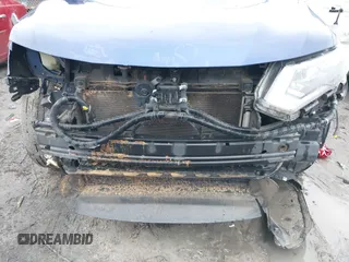 2019 Nissan Rogue SV с VIN JN8AT2MT8KW255947, выставлен на аукционе IAAI как лот 41799259 с пробегом 131 008 миль миль и . История ставок и продаж доступна на DreamBid. Изображение 6.
