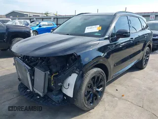 2023 Kia Sorento SX z VIN 5XYRK4LFXPG202339, wystawiony jako IAAI lot #42463572 z przebiegiem 27 928 mil mil oraz . Historia ofert i sprzedaży dostępna na DreamBid. Obrazek 20.