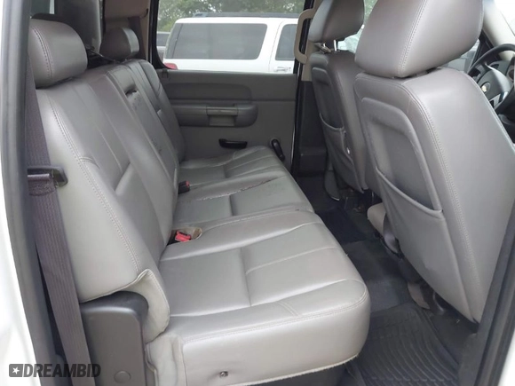 2014 Chevrolet Silverado 2500HD Work Truck with VIN 1GC1CVCGXEF140238, listed as a IAAI auction lot 41931177 with 106,803 mi miles. Bid and sale history available at carsss.com. Image 8.