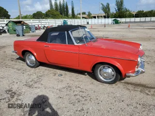 1965 FIAT 124 Spider z VIN 118H039439, wystawiony jako Copart lot #78980814 z przebiegiem 26 509 mil mil oraz Czysty tytuł • Clean title. Historia ofert i sprzedaży dostępna na DreamBid. Obrazek 4.
