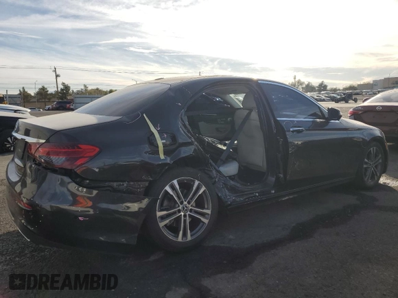 2021 Mercedes-Benz E-Class E 350 with VIN W1KZF8DBXMA907330, listed as a Copart auction lot 82926994 with 46,808 mi miles and Salvage Title. Bid and sale history available at carsss.com. Image 3.