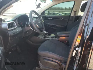 2020 Kia Sorento L with VIN 5XYPG4A38LG639784, listed as a Copart auction lot 46235825 with 234,048 mi miles and Salvage Title. Bid and sale history available at DreamBid. Image 7.