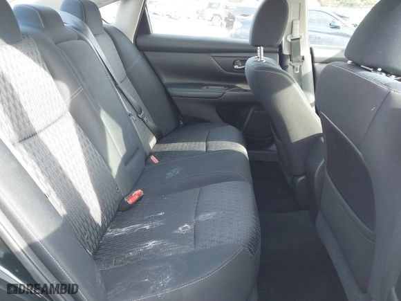2016 Nissan Altima 2.5 SL with VIN 1N4AL3APXGC217689, listed as a IAAI auction lot 41492866 with 99,132 mi miles. Bid and sale history available at carsss.com. Image 8.
