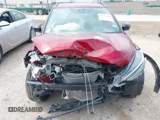 2021 Nissan Kicks SR z VIN 3N1CP5DV4ML565827, wystawiony jako IAAI lot #42369030 z przebiegiem 25 681 mil mil oraz . Historia ofert i sprzedaży dostępna na DreamBid. Obrazek 11.