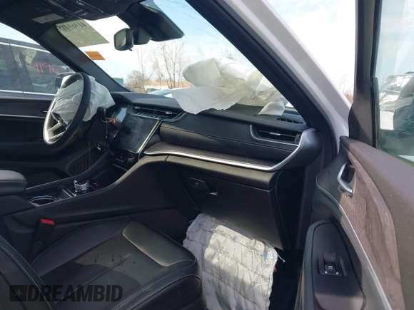 2024 Jeep Grand Cherokee Limited с VIN 1C4RJKBG9R8523252, выставлен на аукционе IAAI как лот 41960415 с пробегом 14 771 миль миль и . История ставок и продаж доступна на DreamBid. Изображение 5.