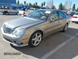 2009 Mercedes-Benz E 350 Luxury with VIN WDBUF56X19B407911, listed as a IAAI auction lot 41328511 with 25,015 mi miles and . Bid and sale history available at carsss.com. Image 2.