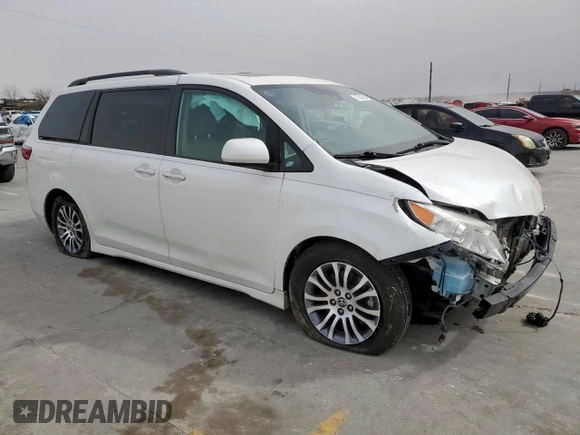 2020 Toyota Sienna XLE Auto Access Seat with VIN 5TDYZ3DC6LS058257, listed as a Copart auction lot 47884555 with 82,662 mi miles and Salvage Title. Bid and sale history available at carsss.com. Image 4.