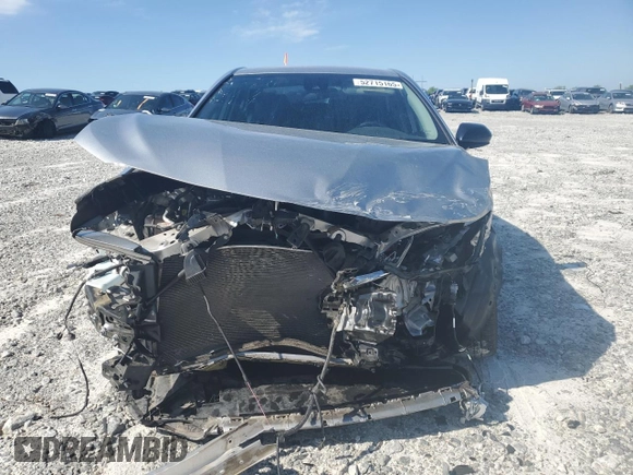 2019 Toyota Camry LE with VIN 4T1B11HK4KU242217, listed as a Copart auction lot 52715165 with 62,085 mi miles and Salvage Title. Bid and sale history available at carsss.com. Image 5.
