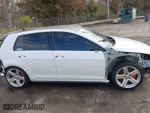 2020 Volkswagen GTI S с VIN 3VW5T7AU3LM006025, выставлен на аукционе IAAI как лот 41833569 с пробегом 73 979 миль миль и . История ставок и продаж доступна на DreamBid. Изображение 14.