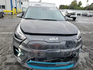 2022 Kia Niro S with VIN KNDCC3LG5N5160738, listed as a Copart auction lot 44829955 with 41,585 mi miles and Salvage Title. Bid and sale history available at DreamBid. Image 5.