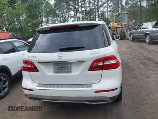 2012 Mercedes-Benz M ML 350 with VIN 4JGDA5HB1CA063846, listed as a IAAI auction lot 42032560 with 175,946 mi miles. Bid and sale history available at carsss.com. Image 16.