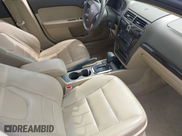 2009 Ford Fusion SEL with VIN 3FAHP08129R179740, listed as a IAAI auction lot 42114444 with 93,290 mi miles. Bid and sale history available at carsss.com. Image 5.
