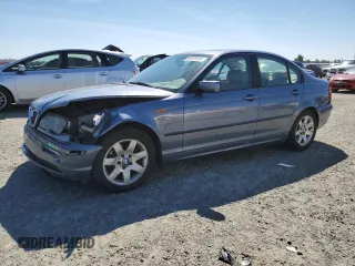 2003 BMW 3 Series 325i with VIN WBAET37453NJ37219, listed as a Copart auction lot 69101914 with 100,816 mi miles and Salvage Title. Bid and sale history available at carsss.com. Image 1.