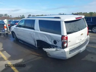 2019 Chevrolet Suburban LT with VIN 1GNSCJKC1KR146104, listed as a IAAI auction lot 41103371 with 108,727 mi miles. Bid and sale history available at carsss.com. Image 3.
