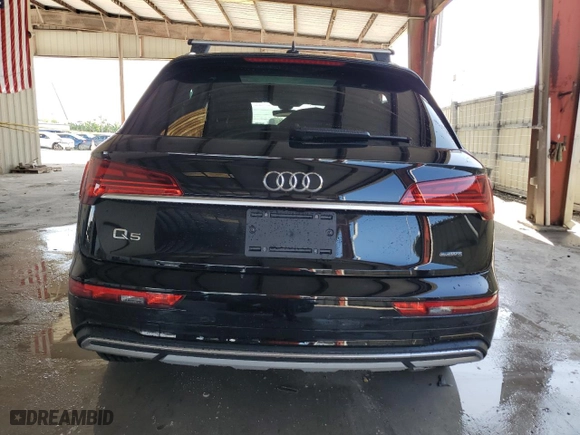 2024 Audi Q5 Premium with VIN WA1ABAFY6R2018600, listed as a Copart auction lot 68520944 with 16,910 mi miles and Non Repairable. Bid and sale history available at carsss.com. Image 6.