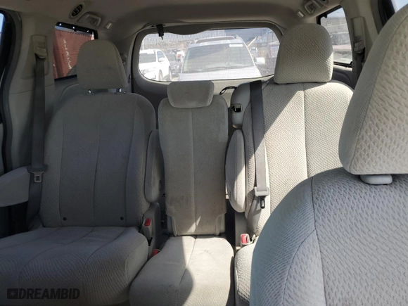 2011 Toyota Sienna LE AAS with VIN 5TDKK3DC9BS059198, listed as a Copart auction lot 46427245 with 188,166 mi miles and Clean Title. Bid and sale history available at carsss.com. Image 10.