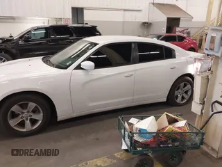 2013 Dodge Charger SE z VIN 2C3CDXBG9DH520241, wystawiony jako IAAI lot #41057114 z przebiegiem 148 768 mil mil oraz . Historia ofert i sprzedaży dostępna na DreamBid. Obrazek 15.