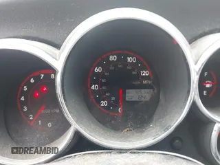 2006 Pontiac Vibe z VIN 5Y2SL65886Z437301, wystawiony jako IAAI lot #42048043 z przebiegiem 126 768 mil mil oraz . Historia ofert i sprzedaży dostępna na DreamBid. Obrazek 7.