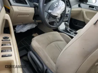 2015 Hyundai Sonata SE z VIN 5NPE24AF8FH122871, wystawiony jako Copart lot #71459654 z przebiegiem Nie podano mil oraz Szkoda całkowita • Salvage title. Historia ofert i sprzedaży dostępna na DreamBid. Obrazek 7.