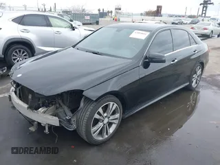 2014 Mercedes-Benz E 350 Sport with VIN WDDHF5KB4EA955176, listed as a IAAI auction lot 42054031 with 191,521 mi miles and . Bid and sale history available at carsss.com. Image 18.