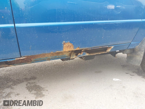 2001 Ford Ranger XL Fleet with VIN 1FTZR15E61TA25752, listed as a IAAI auction lot 42275292 with Not provided miles and . Bid and sale history available at DreamBid. Image 6.