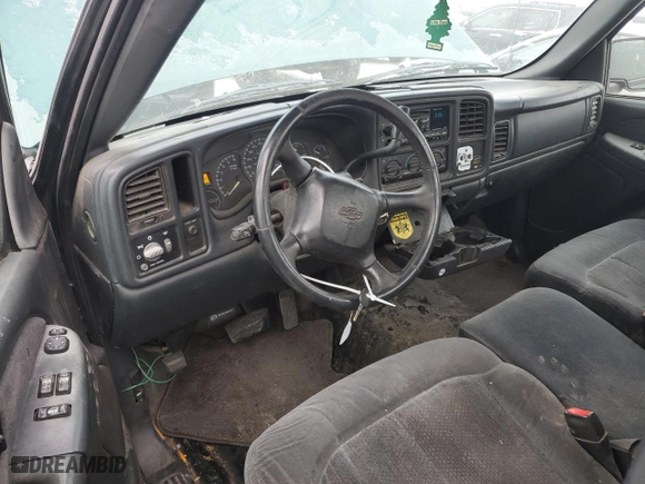 2000 Chevrolet Silverado 1500 with VIN 1GCEC14V6YZ305082, listed as a Copart auction lot 89411215 with 157,700 mi miles and Salvage Title. Bid and sale history available at carsss.com. Image 8.