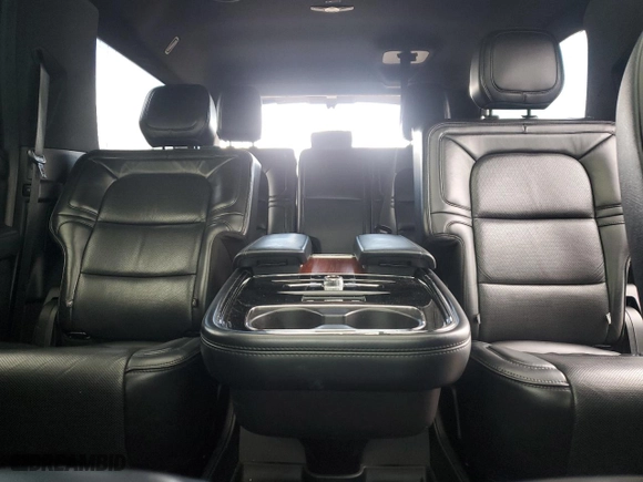 2019 Lincoln Navigator L Reserve with VIN 5LMJJ3LT4KEL10417, listed as a Copart auction lot 81532284 with 140,395 mi miles and Salvage Title. Bid and sale history available at carsss.com. Image 10.