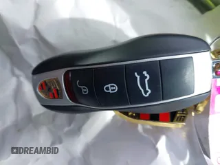 2015 Porsche Macan S z VIN WP1AB2A58FLB72531, wystawiony jako IAAI lot #41776023 z przebiegiem 120 294 mil mil oraz . Historia ofert i sprzedaży dostępna na DreamBid. Obrazek 11.