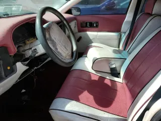 1995 Chevrolet Caprice z VIN 1G1BL52W7SR137278, wystawiony jako Copart lot #74446544 z przebiegiem Nie podano mil oraz Szkoda całkowita • Salvage title. Historia ofert i sprzedaży dostępna na DreamBid. Obrazek 7.