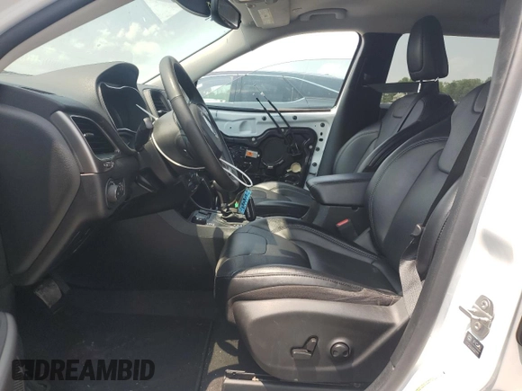2022 Jeep Cherokee Latitude Lux z VIN 1C4PJMMN2ND532083, wystawiony jako Copart lot #59398865 z przebiegiem 23 604 mil mil oraz Szkoda całkowita • Salvage title. Historia ofert i sprzedaży dostępna na DreamBid. Obrazek 7.