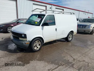 2004 Chevrolet Astro Cargo Van with VIN 1GCDM19X64B116924, listed as a IAAI auction lot 41638276 with 352,069 mi miles. Bid and sale history available at carsss.com. Image 2.