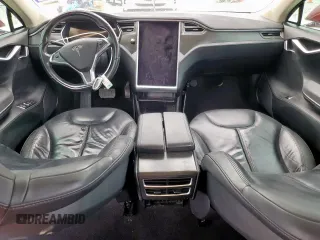 2014 Tesla Model S 60 with VIN 5YJSA1H11EFP43669, listed as a Copart auction lot 62368605 with Not provided miles and Salvage title. Bid and sale history available at DreamBid. Image 8.