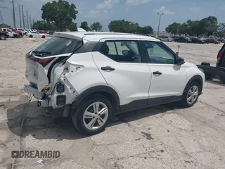2022 Nissan Kicks S z VIN 3N1CP5BV1NL519098, wystawiony jako IAAI lot #42511407 z przebiegiem 41 610 mil mil oraz . Historia ofert i sprzedaży dostępna na DreamBid. Obrazek 4.