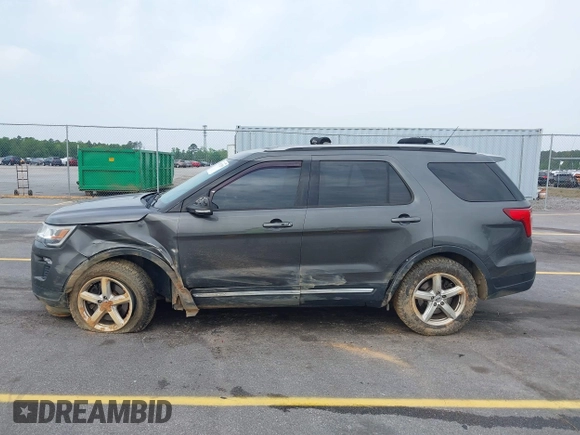 2018 Ford Explorer XLT z VIN 1FM5K7D8XJGA62972, wystawiony jako IAAI lot #42037529 z przebiegiem 182 932 mil mil oraz . Historia ofert i sprzedaży dostępna na DreamBid. Obrazek 14.