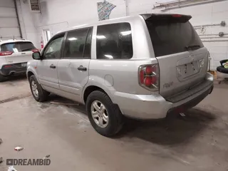 2007 Honda Pilot LX with VIN 5FNYF28167B031159, listed as a IAAI auction lot 41865591 with 163,320 mi miles. Bid and sale history available at carsss.com. Image 3.