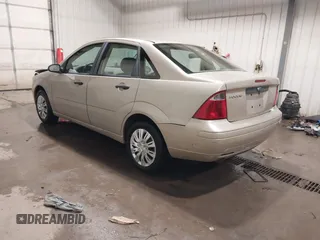 2007 Ford Focus S with VIN 1FAFP34N67W226828, listed as a IAAI auction lot 41457517 with 174,519 mi miles and . Bid and sale history available at DreamBid. Image 3.